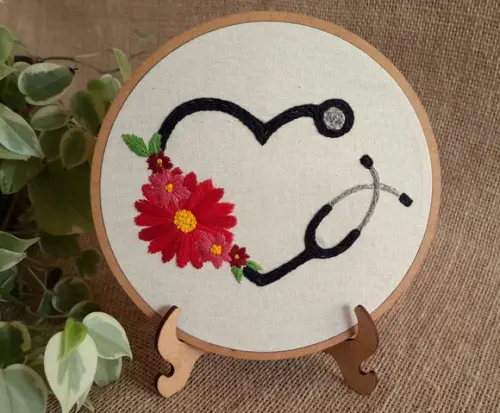 Bordado Livre - Medicina com Amor