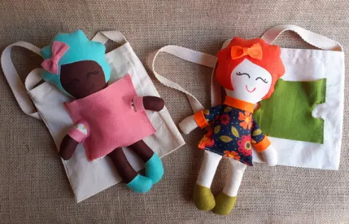 Boneca com Bolsinha
