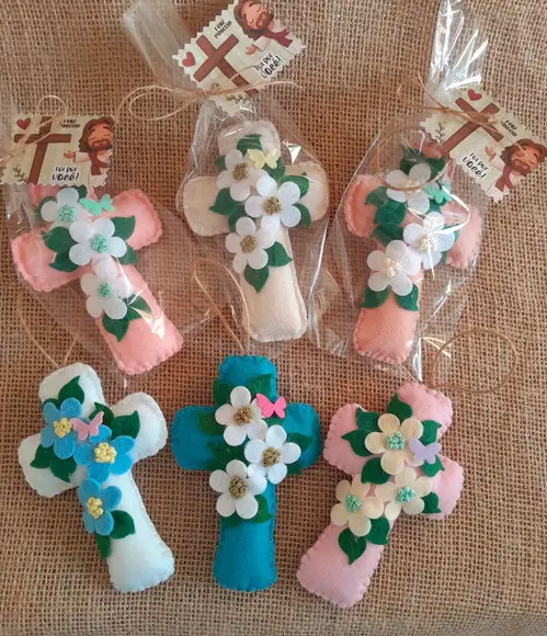 Crucifixo Perfumado de Feltro