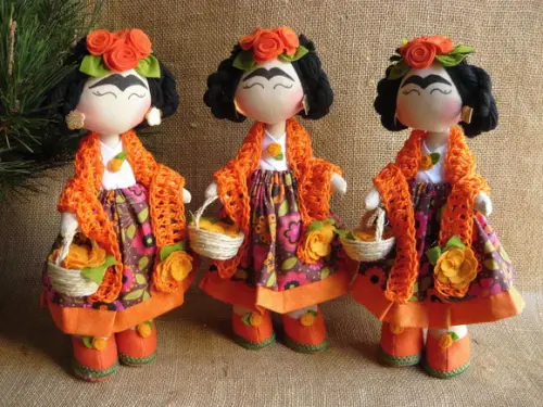 Boneca Frida Kahlo