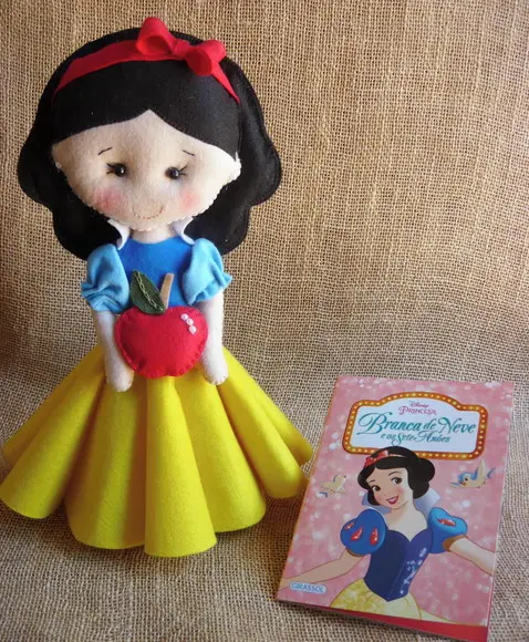 Boneca Branca de Neve