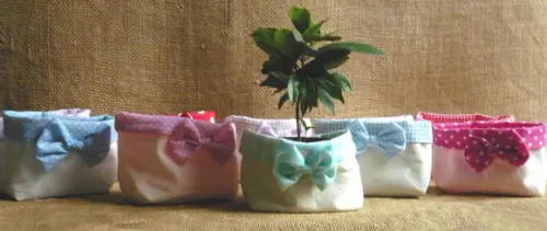 Cachepôs em Tecido Porta Vasinho de Violeta