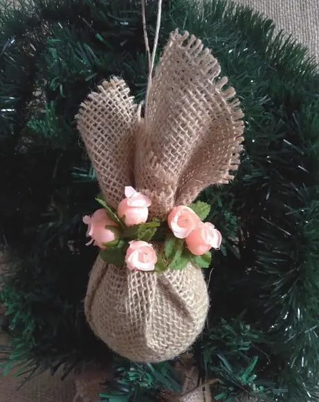 Kit 6 Bolas de Natal em Juta com Aplicação de Flores