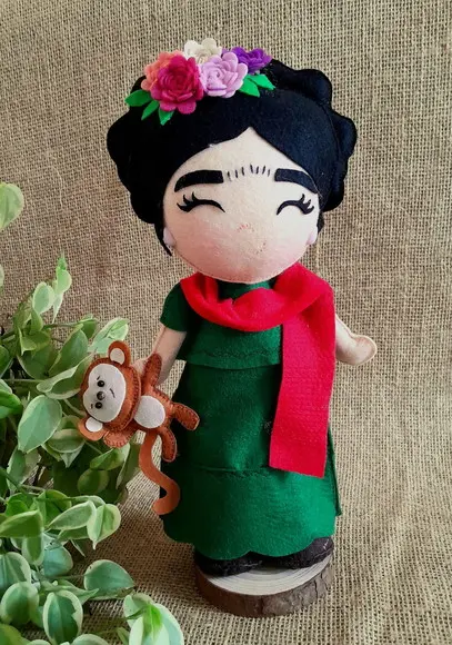 Boneca Frida Kahlo