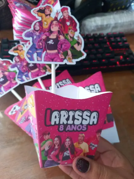Centro de Mesa dos Rosas (emily Vick)