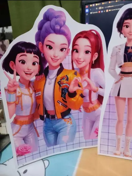 Kit Só Um Bolinho Huntrix (guerreiras do K-pop)