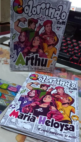 Revistinha Personalizada dos Rosas ( Emily Vick)