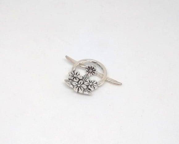 Fecho para Colar Prateado Flores