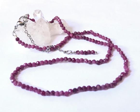 Choker Colar com Rubi Indiano Facetados e Aço Inox