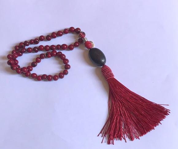 Japamala 54 Contas Açai Vermelho Escuro Jatobá Tassel Cupila