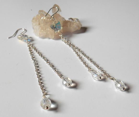 Brinco Longo com Borboleta e Gota de Cristal e Prata 925
