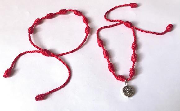 Pulseira Vermelha 7 Nós Kabbalah Sorte e Protecao Kit com 2
