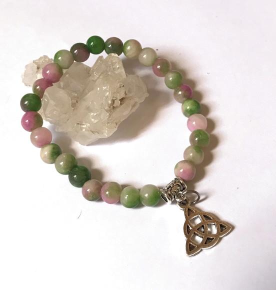Pulseira Japamala 27 Contas Jade Colorida e Triquetra