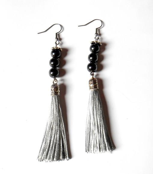 Brinco com Hematita e Tassel