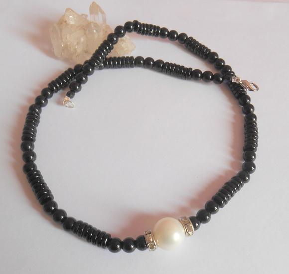 Colar Onix, Pérola Shell e cristal