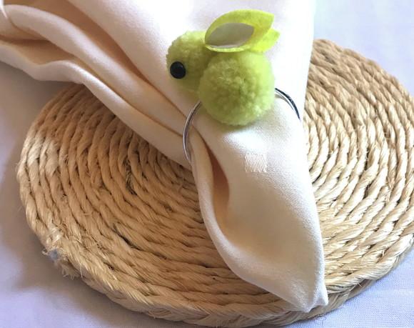 Porta Guardanapo Coelhos Mesa Posta de Pascoa com 6 Peças