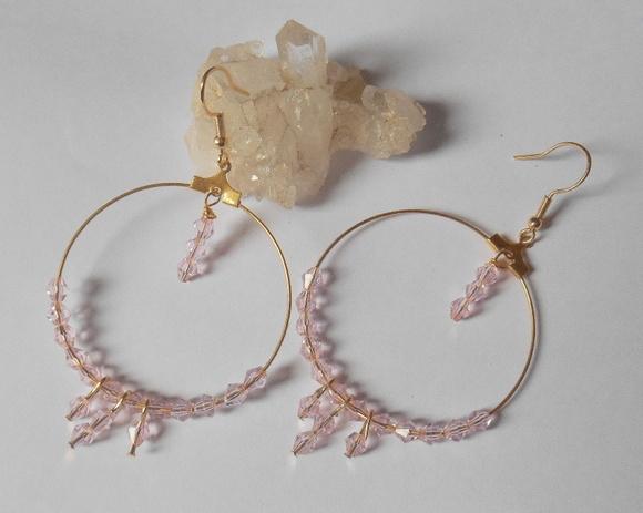 Brinco Argola Dourada com Cristal Rosa Sw