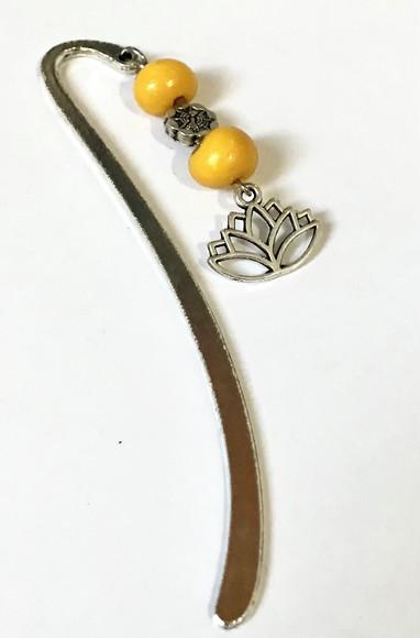 Marcador de Pagina/ Bíblia Metal com Açaí Amarelo e Lotus