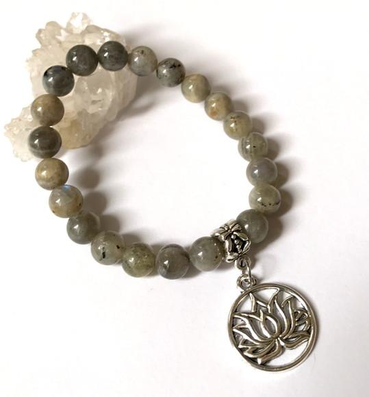 Pulseira Japamala com Labradorita 21 Contas e Flor de Lotus