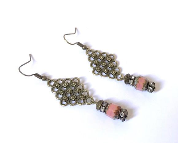 Brinco Ouro Velho com Cristal Theco Rose e Cristal Rondell
