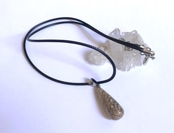 Cordão Colar com Pingente Gota de Jaspe Tons Terra