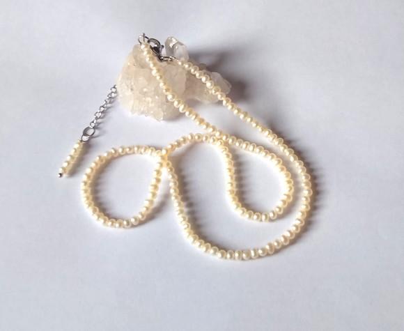 Colar Choker com Micro Pérolas e Aço Inox