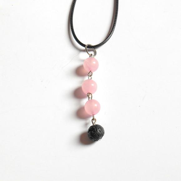 cordão colar com quartzo rosa e difusor aromaterapia