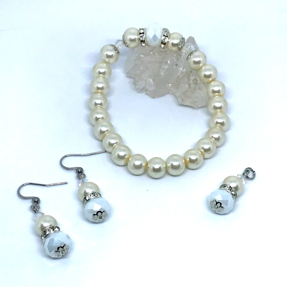 Conjunto Brilho e Elegancia Classica Perola de Vidro ,Cristal e I