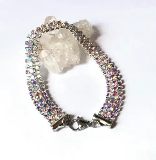 Tornozeleira Prateada com Strass Aurora Boreal 3 Linhas
