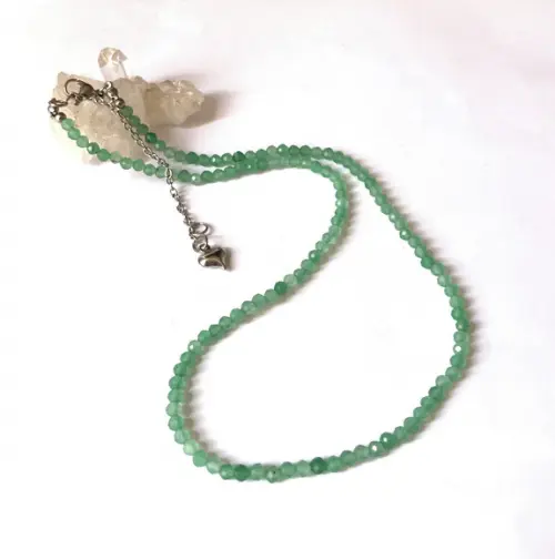 Colar Choker com Quartzo Verde Aventurina Facetadas e Inox