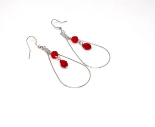 Brinco Aço Inox com Cristais Vermelho