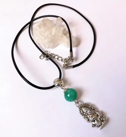 Cordão Colar com Jade Verde e Ganesha