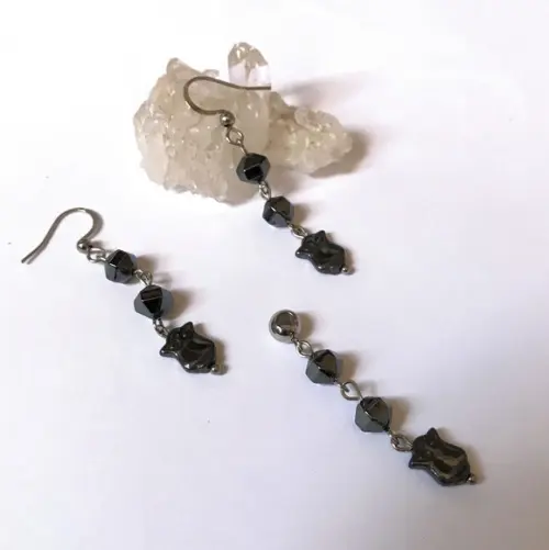 Conjunto Brincos e Pingente Coruja Hematitas Aço Inoxidavel