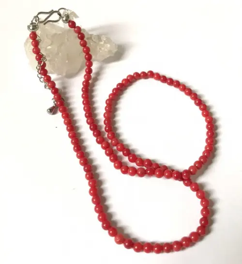 Choker Colar com Coral Reconstituido Liso 3 mm e Aço Inox