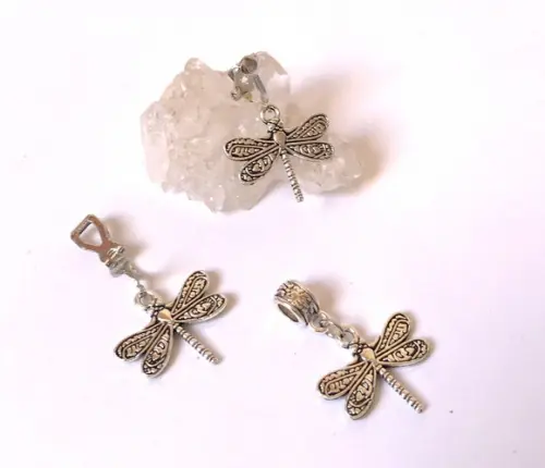 Conjunto Brinco de Pressão e Pingente com Libelula em Liga
