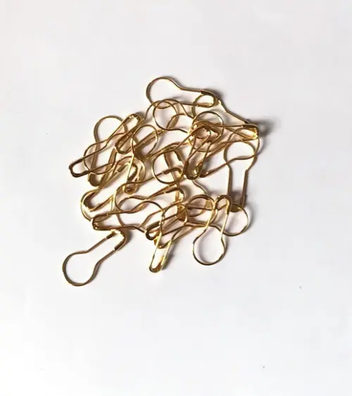 Alfinete de Segurança Dourado com 100 Unidades