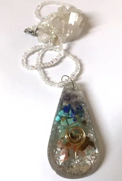 Choker Cristal Ab 2 mm e Pingente 7 Chakras