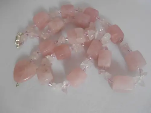 Colar com Quartzo Rosa, Cristais e Prata