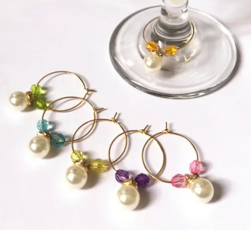 Marcadores de Taça Perolas Abs 10 mm com Strass 6 Aros