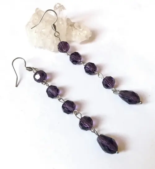 Brinco Cristal Roxo Facetado e Gota e Acabamento em Inox