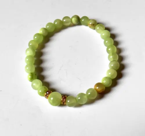 Pulseira Japamala 27 contas Calcedônia verde e cristal