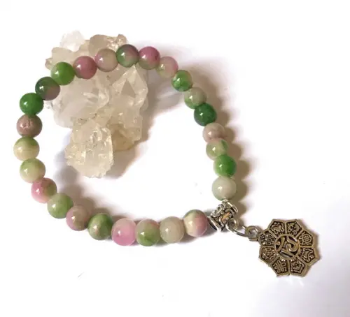 Pulseira Japamala 27 Contas Jade Colorida e Mandala Om