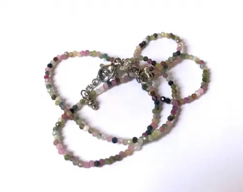Choker Colar com Micro Turmalinas Facetadas e Aço Inox