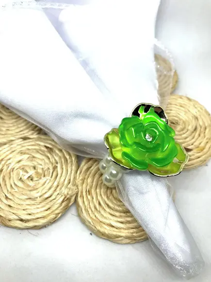 Anel para Guardanapo Mesa Posta com Perolas Abs e Flor Verde