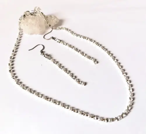 Conjunto Choker Colar e Brincos com Perola Abs e Strass
