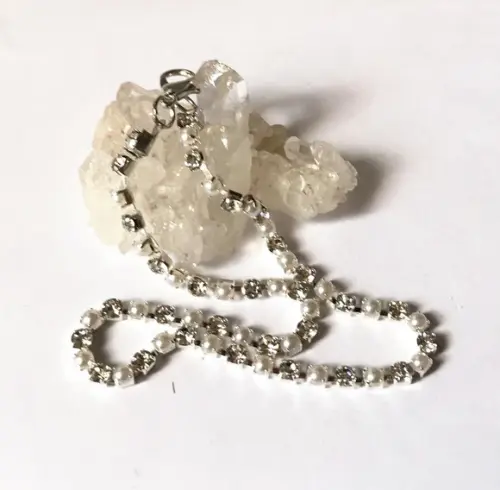 Pulseira Prateada com Strass e Perola Abs