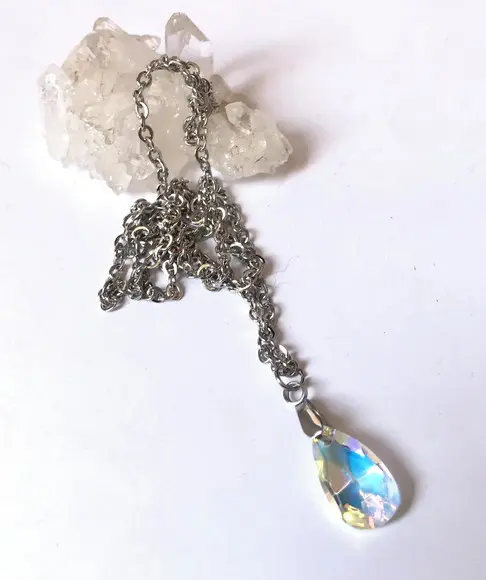 Cordão Colar em Aço Inox com Pingente com Cristal Gota