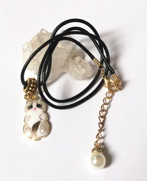 Cordão Colar com Gatinho e Perola com Strass em Dourado
