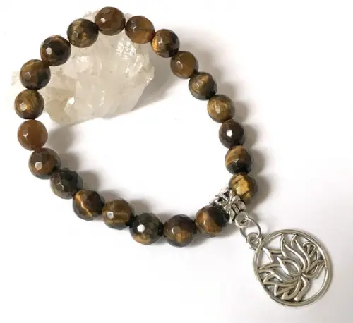 Pulseira Japamala Olho de Tigre Facetada e Flor de Lotus