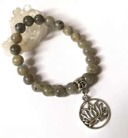 Pulseira Japamala com Labradorita 21 Contas e Flor de Lotus